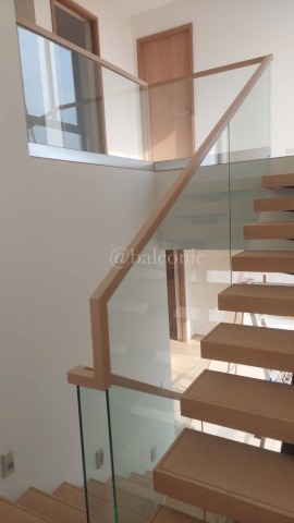 รับติดตั้งราวบันได กระจก รับติดตั้งราวบันได กระจก